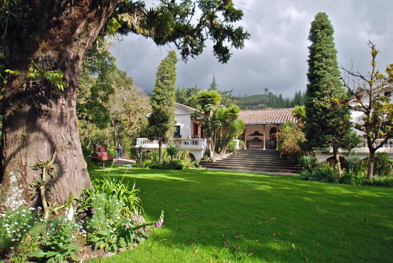 Hacienda Cusin Hotel Отавало Екстериор снимка