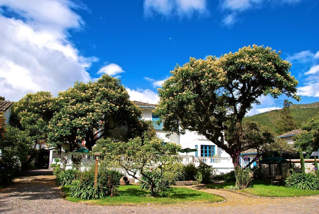 Hacienda Cusin Hotel Отавало Екстериор снимка
