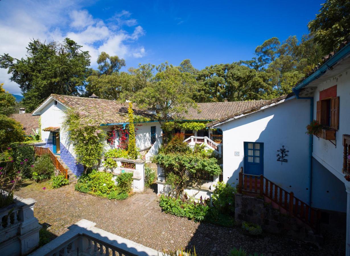 Hacienda Cusin Hotel Отавало Екстериор снимка