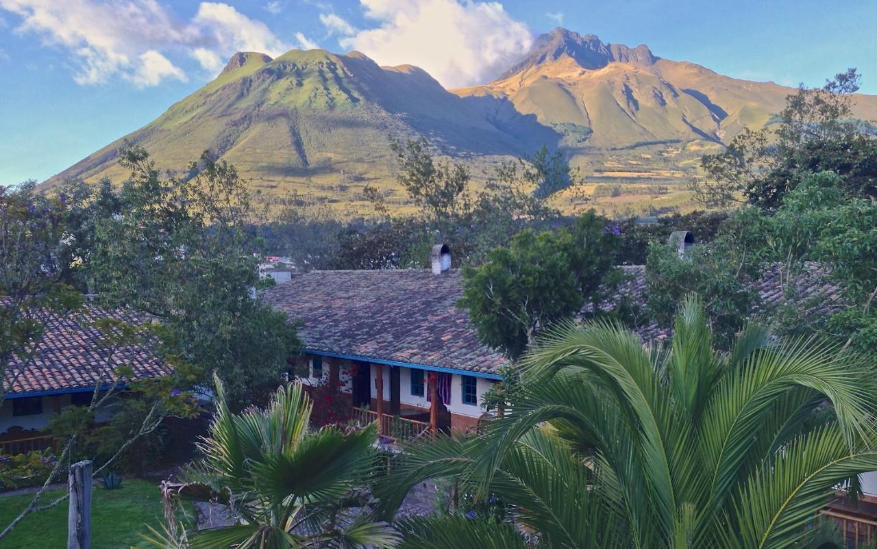 Hacienda Cusin Hotel Отавало Екстериор снимка