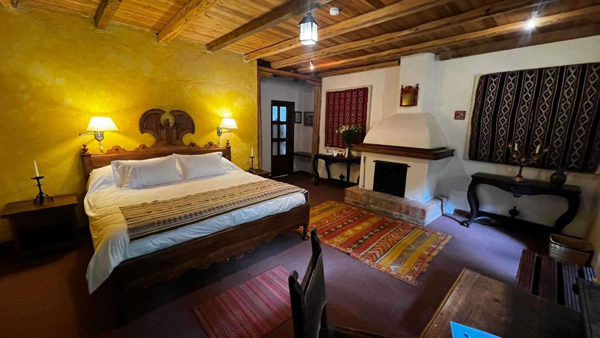 Hacienda Cusin Hotel Отавало Екстериор снимка
