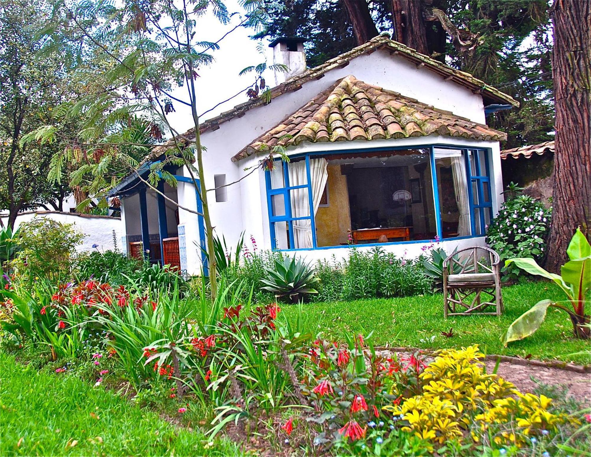 Hacienda Cusin Hotel Отавало Екстериор снимка
