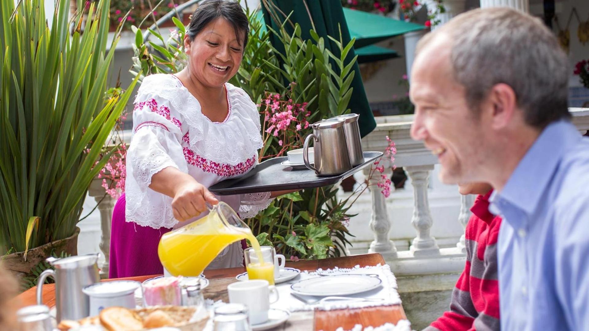Hacienda Cusin Hotel Отавало Екстериор снимка